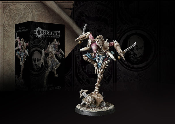 Spires Mimetic Assassin van Conquest, gedetailleerd model met spires en camouflage-achtige textuur, geschikt voor bordspellen en miniaturen.