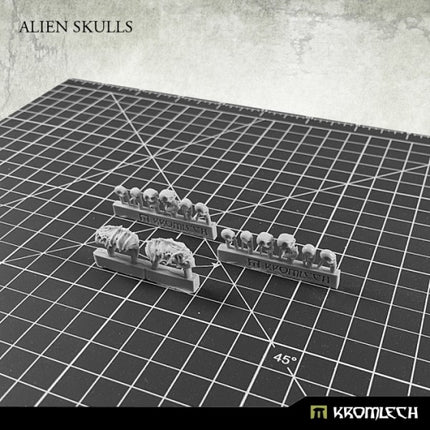 Alien skulls (14st)