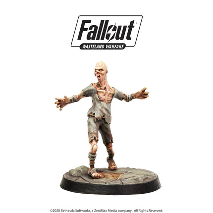 Zeven Fallout Wasteland Warfare Ghouls miniaturen, gedetailleerd en kleurrijk, geschikt voor bordspellen en verzamelingen.
