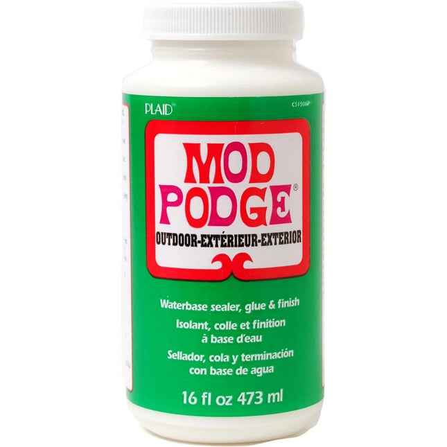 Mod Podge Outdoor lijm in 473ml fles, geschikt voor buitenprojecten, op de afbeelding te zien in een open fles