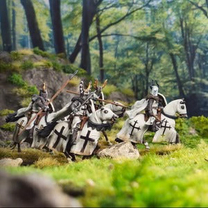 Miniatuur van de Duitse Orde ridder uit de Middeleeuwen door Victrix, gedetailleerde Teutonic Knights figurine.