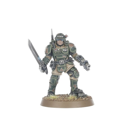 40K Astra Militarum Karskin soldaten van Warhammer 40.000 Imperium collectie, gedetailleerde miniatuur met uniform en uitrusting